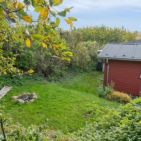 Σπίτι διακοπών Cozy Summer House With View To The And Nature