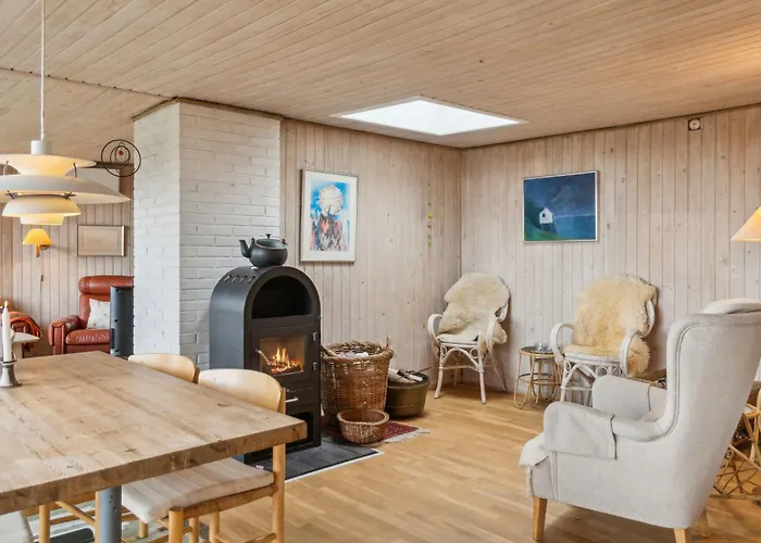 Cozy Summer House With View To The And Nature *